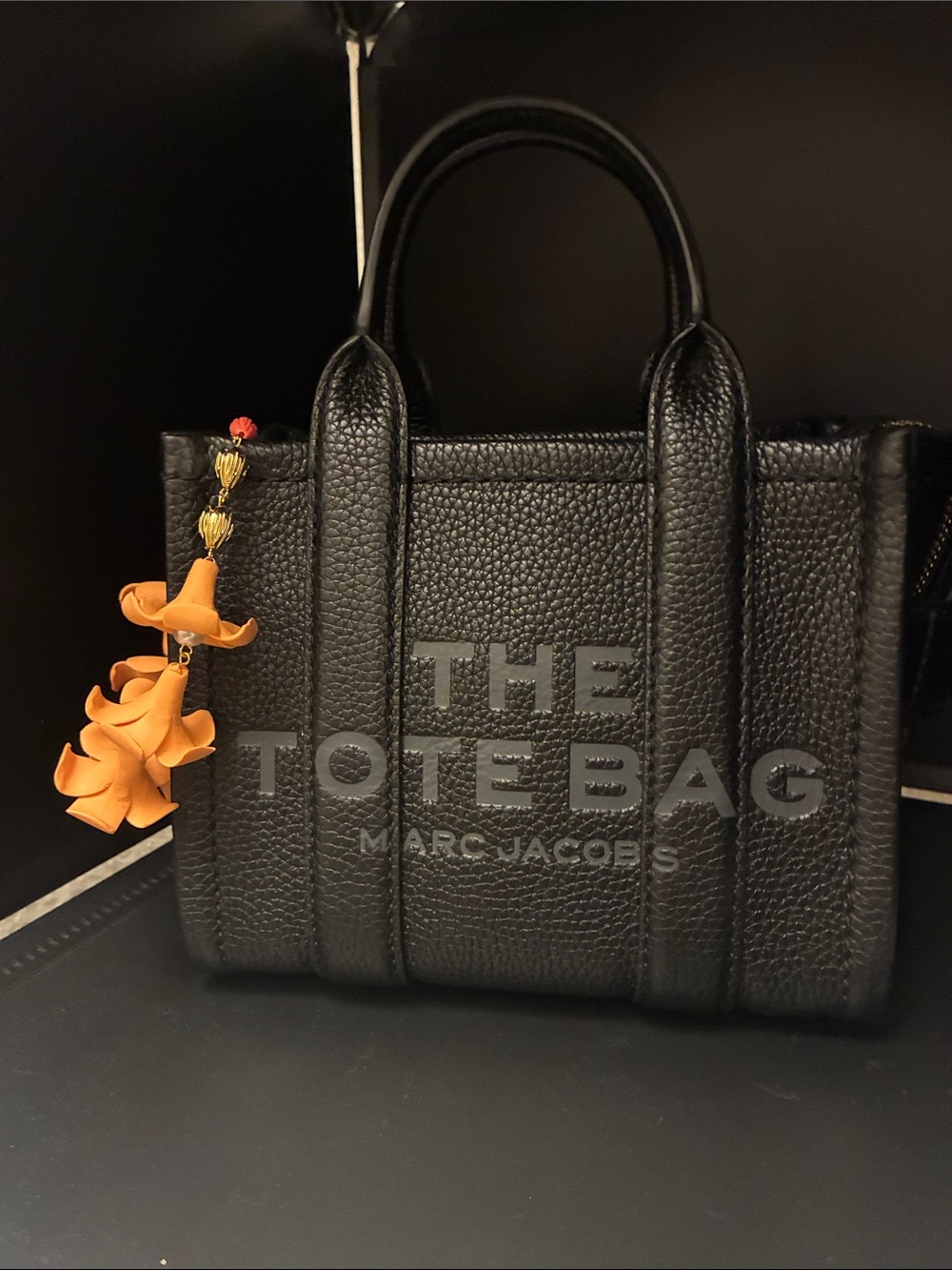 Orange Puakenikeni lei With Pearl Accents And Pikake Purse Charm - Picture 1 of 3